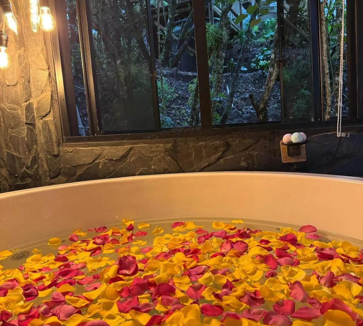 Cabana Malbec - La Cava Lodge Medellin Chalet